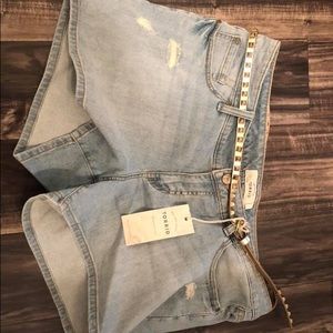 Torrid Size 20 Shorts NWT (includes belt!)